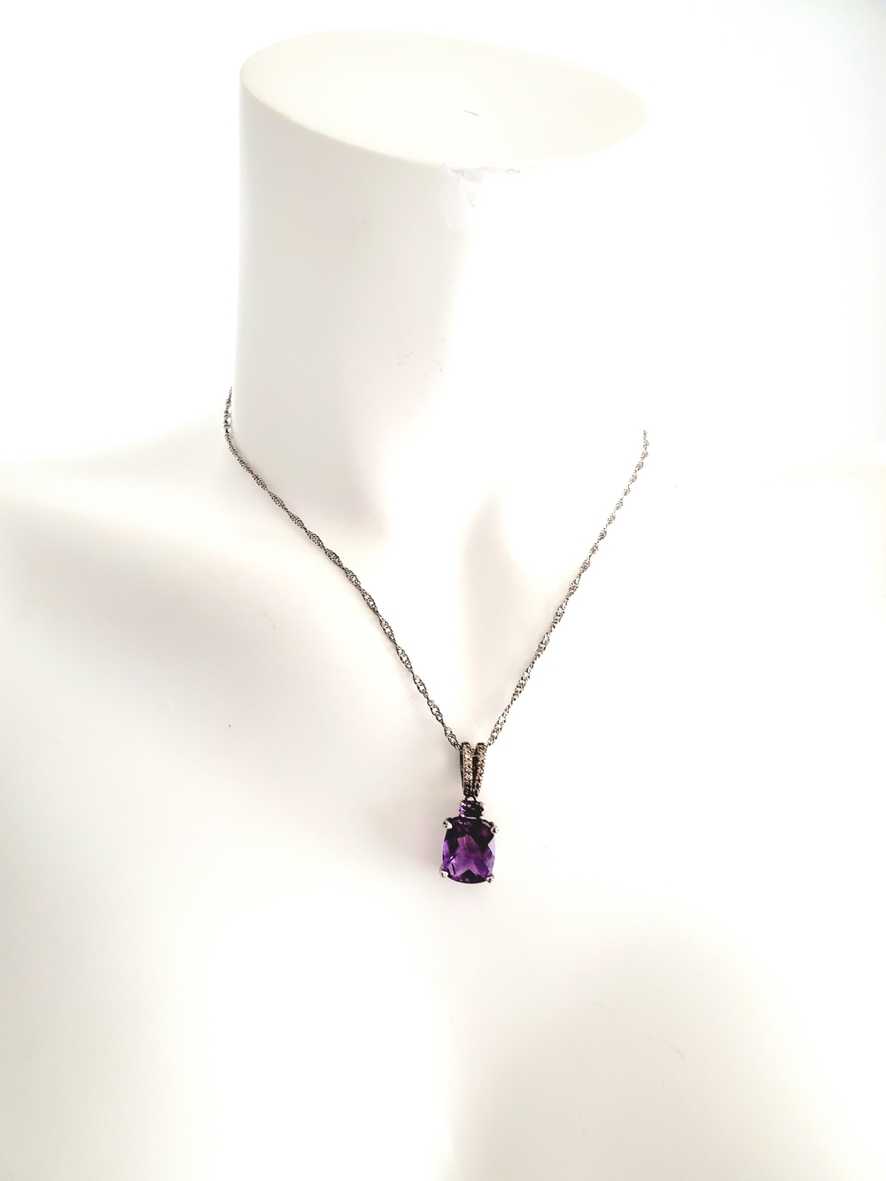 Elegant Purple Gemstone Pendant Necklace
